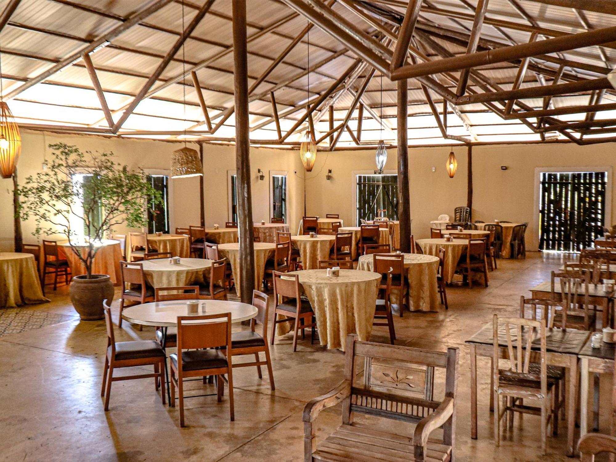 Ranchos 30 Hotel Fazenda Hidrolandia  Exterior photo