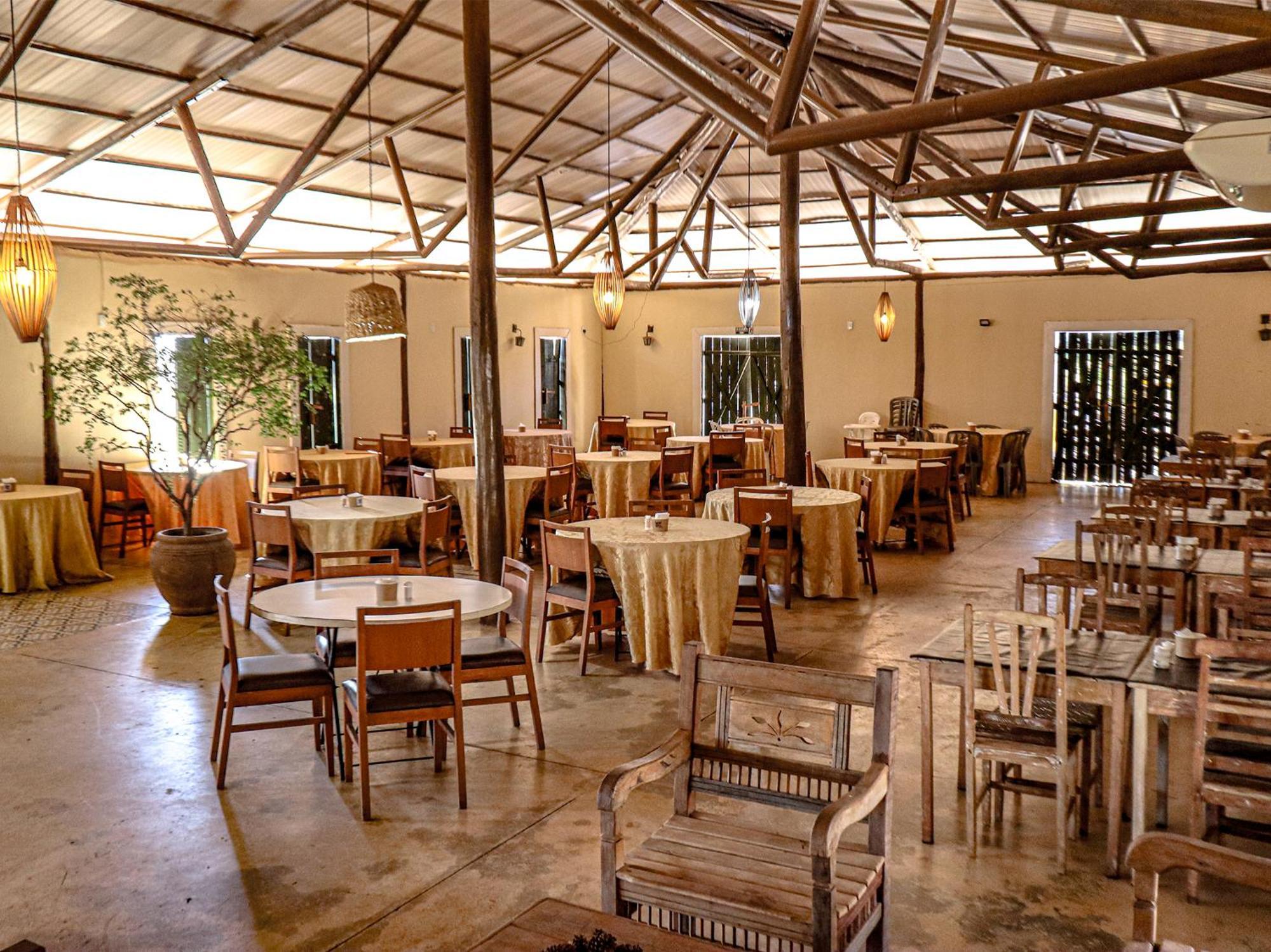 Ranchos 30 Hotel Fazenda Hidrolandia  Exterior photo