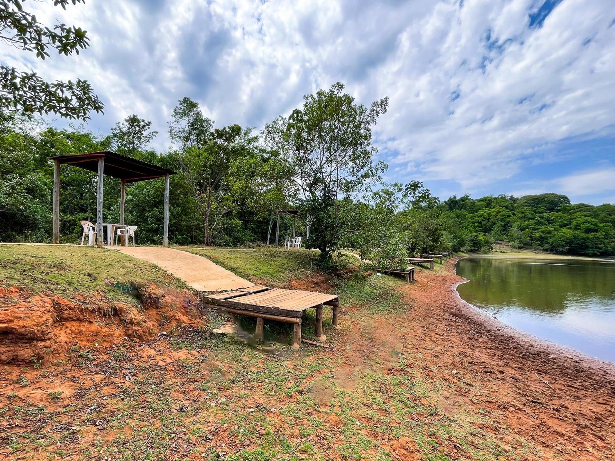 Ranchos 30 Hotel Fazenda Hidrolandia  Exterior photo